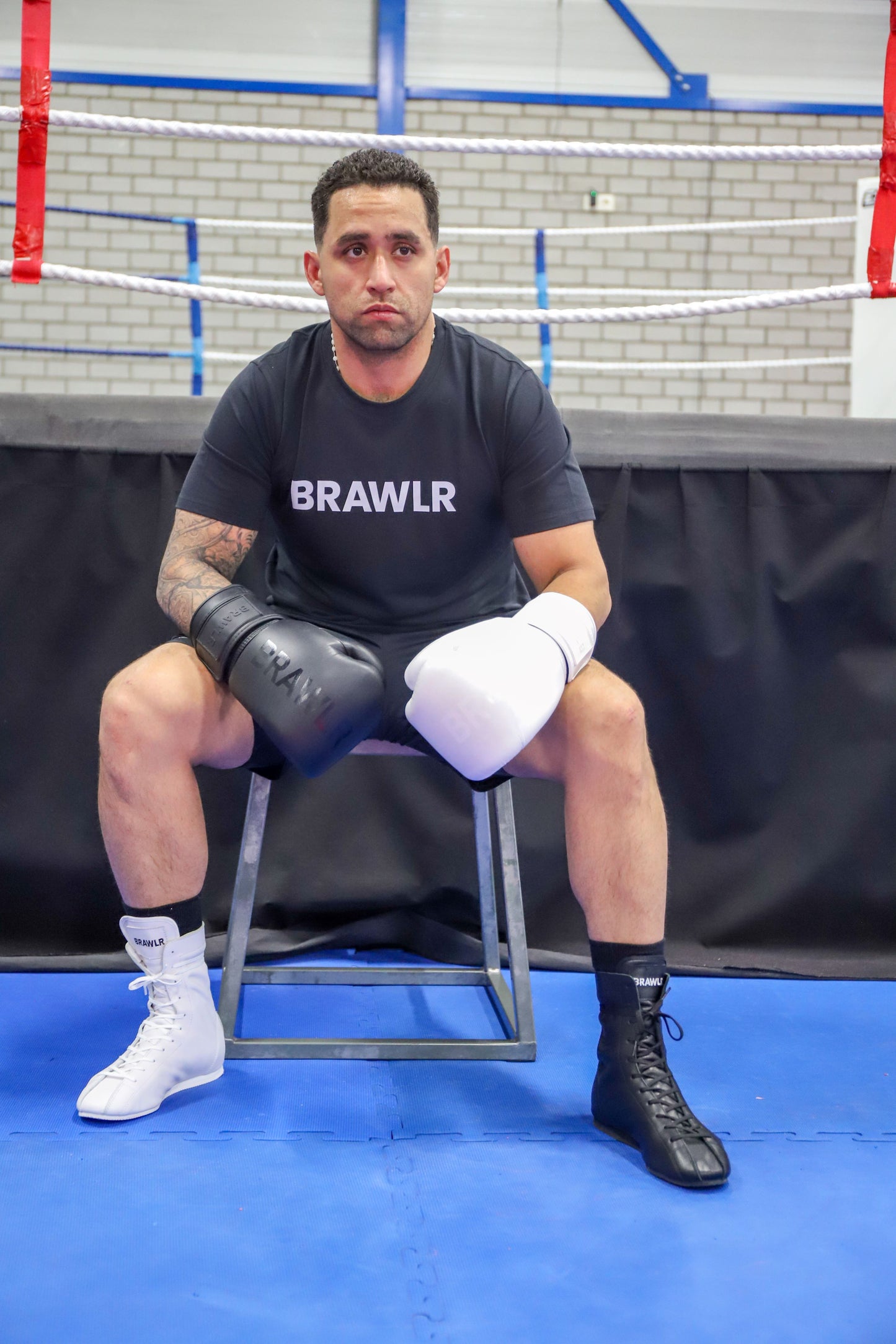 BRAWLR Black & White Boxing Set